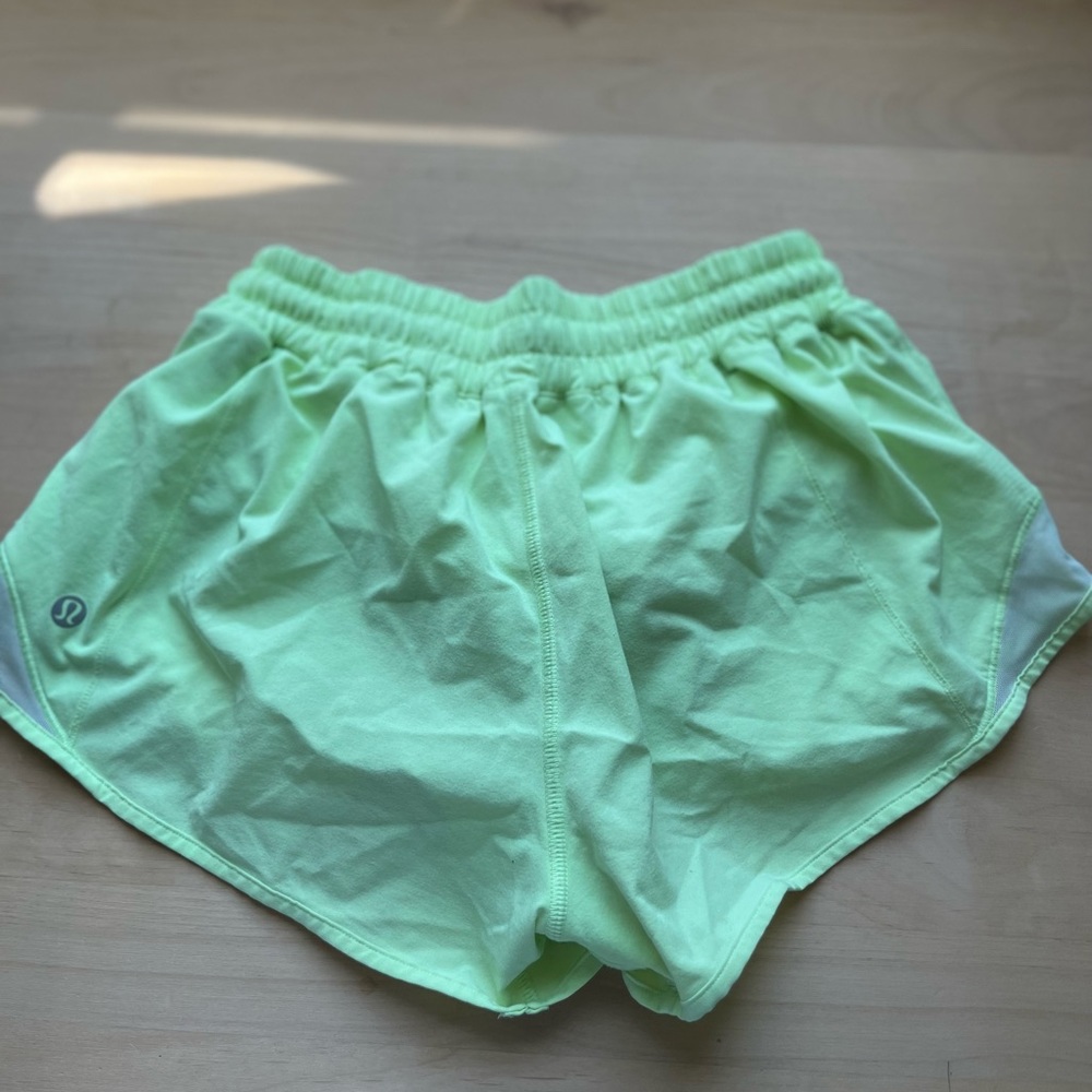 Lululemon Hotty Hot Short
